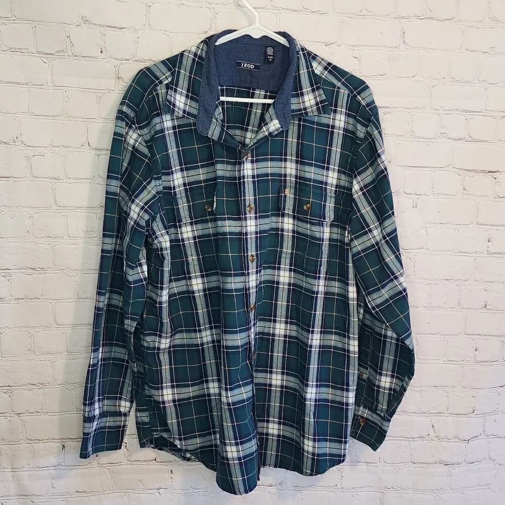 Men's Izod longsleeve button down shirt, size XL